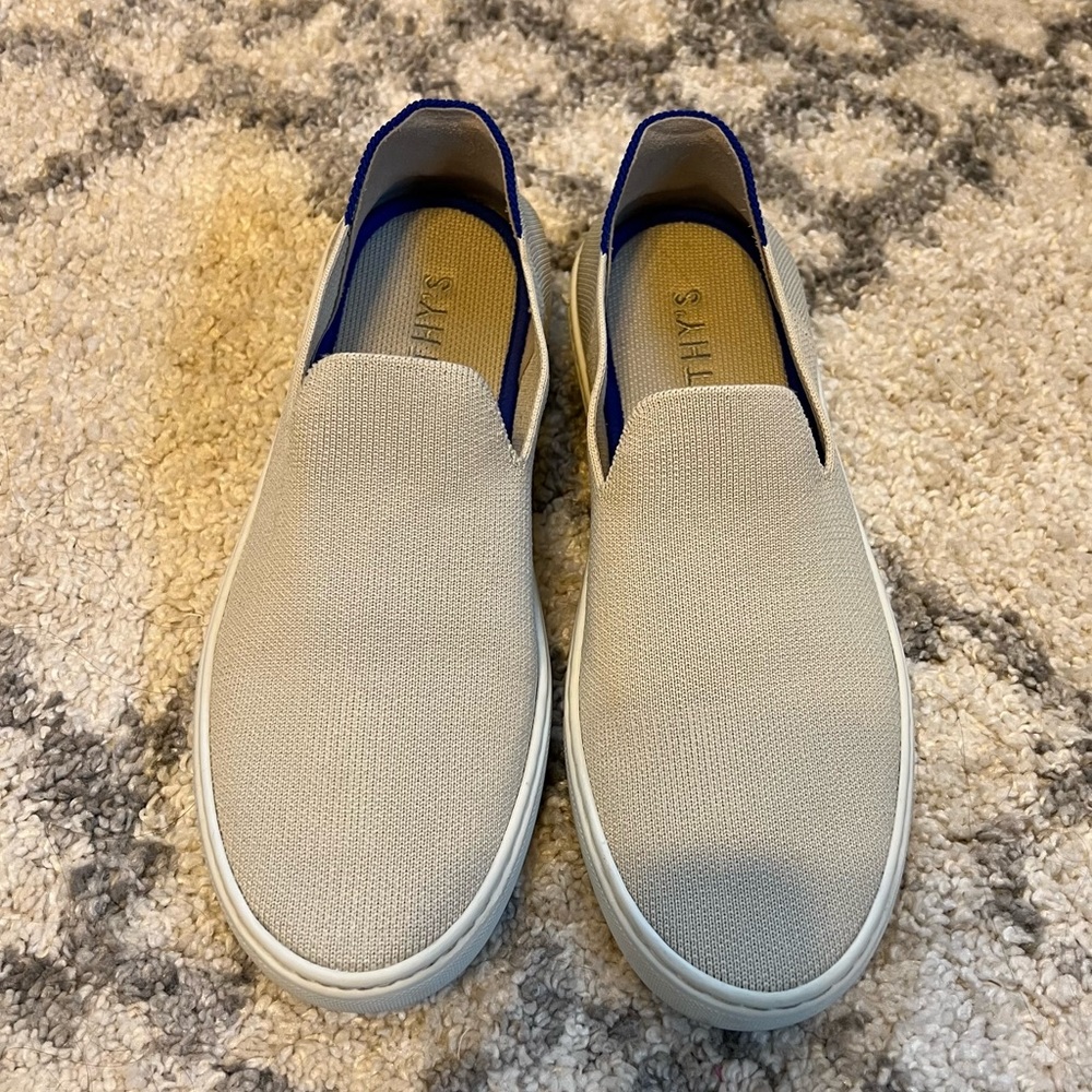 Rothy’s Original Slip on Sneaker in Sand Size 8